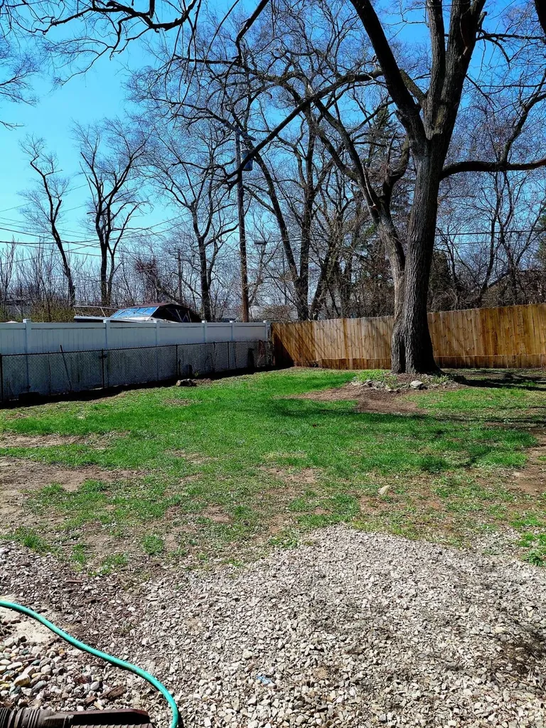 8845 Faust Avenue Detroit City MI 48228