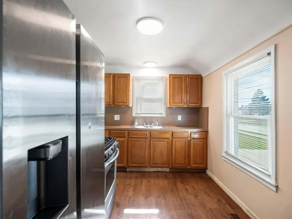 25616 Hoffmeyer Street Roseville City MI 48066