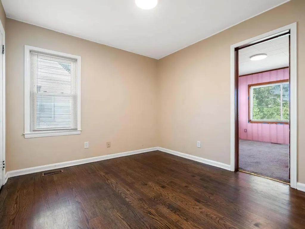 25616 Hoffmeyer Street Roseville City MI 48066