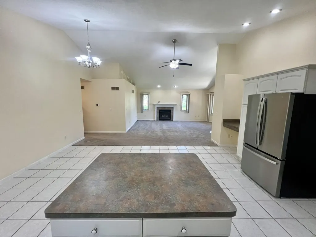 15338 Flanders Street Southgate City MI 48195