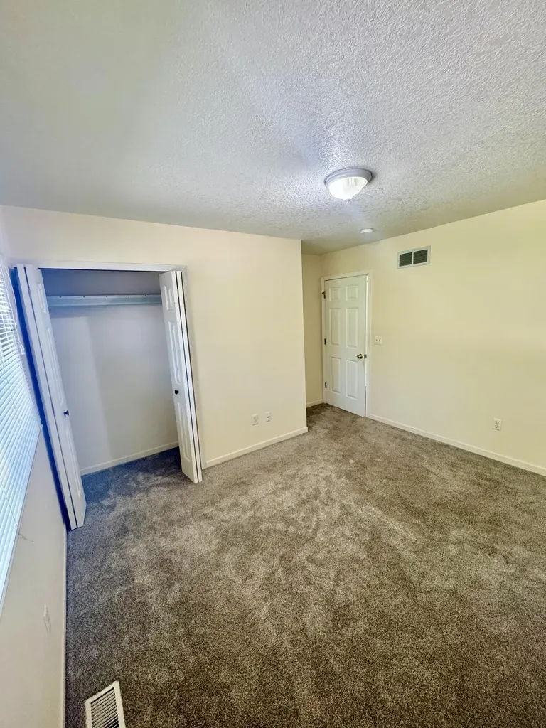 15338 Flanders Street Southgate City MI 48195
