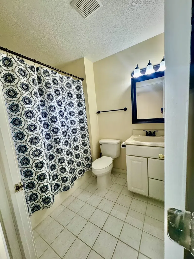 15338 Flanders Street Southgate City MI 48195