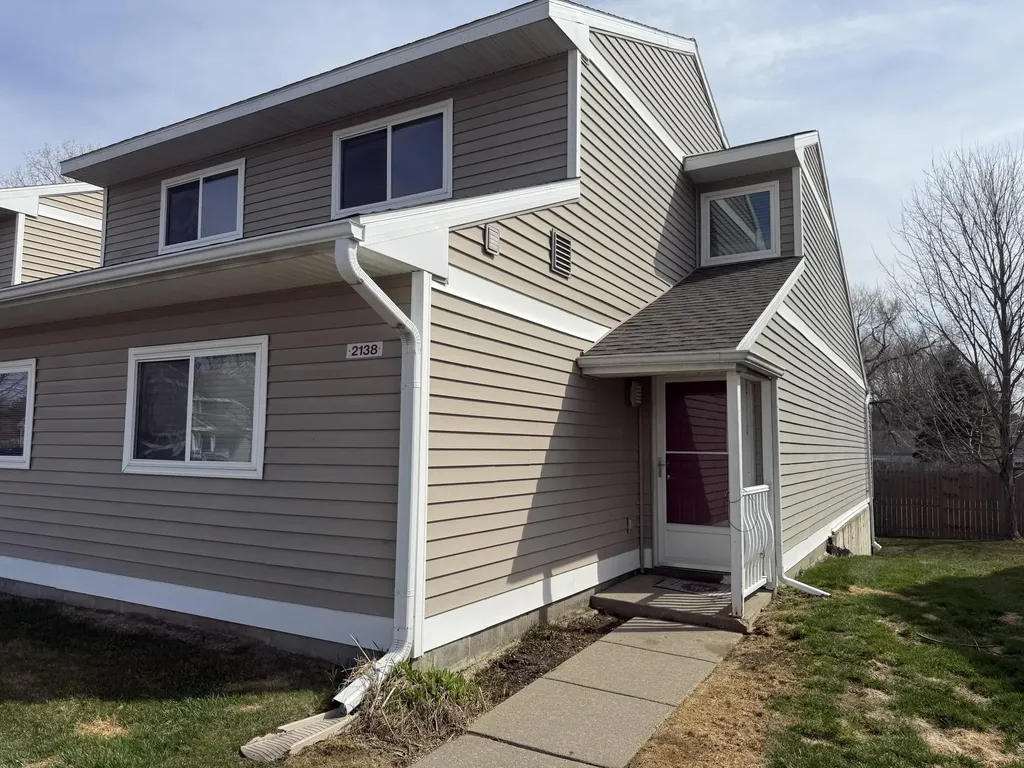 2138 Stone School Circle Ann Arbor City MI 48108