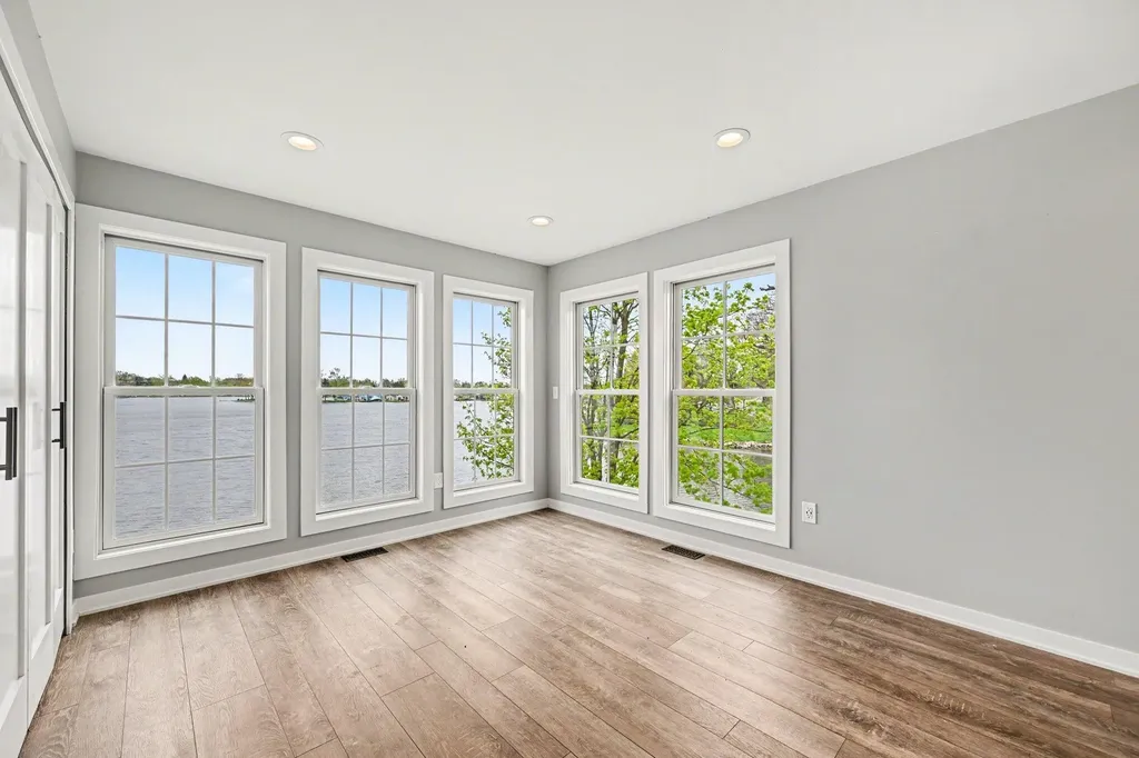 2382 Jackson Boulevard Highland Charter Township MI 48356