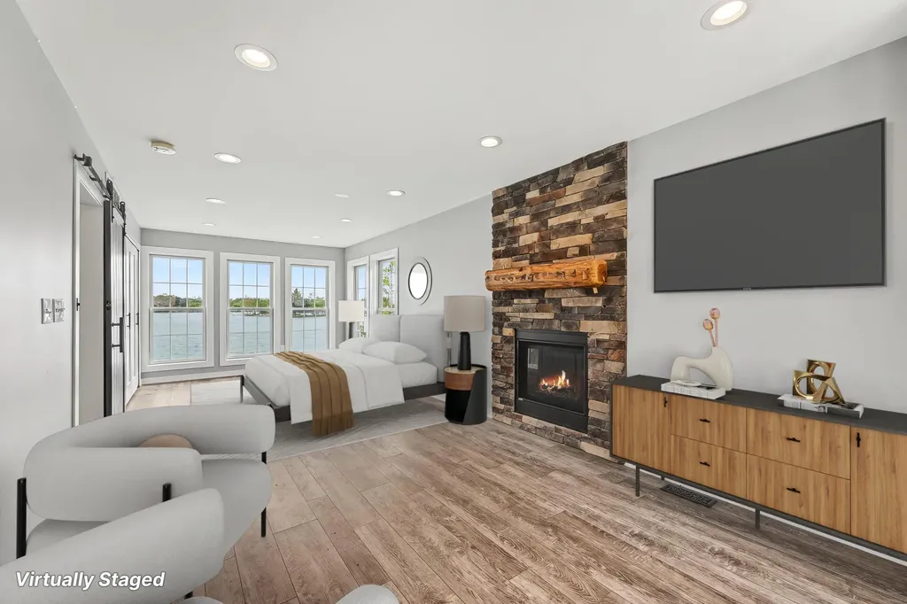 2382 Jackson Boulevard Highland Charter Township MI 48356