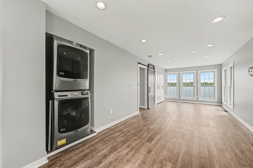 2382 Jackson Boulevard Highland Charter Township MI 48356