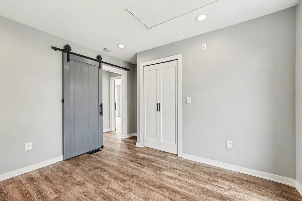 2382 Jackson Boulevard Highland Charter Township MI 48356