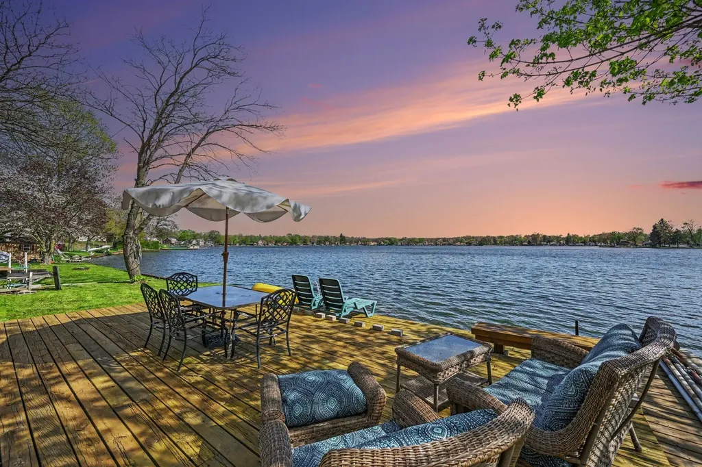 2382 Jackson Boulevard Highland Charter Township MI 48356