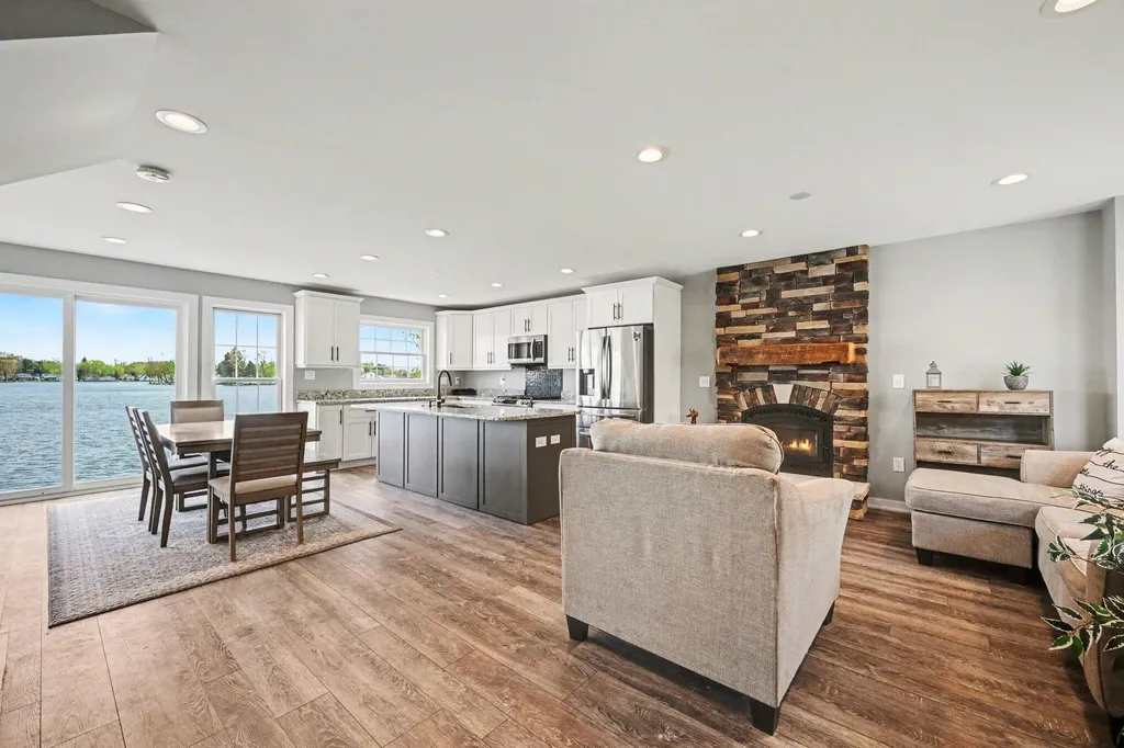 2382 Jackson Boulevard Highland Charter Township MI 48356