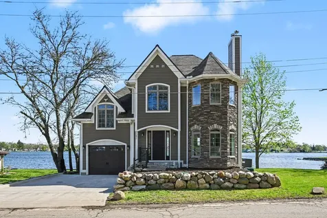 2382 Jackson Boulevard Highland Charter Township MI 48356