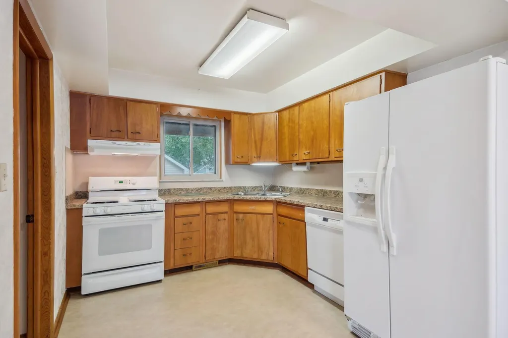 2973 Round Lake Highway Rollin Township MI 49253