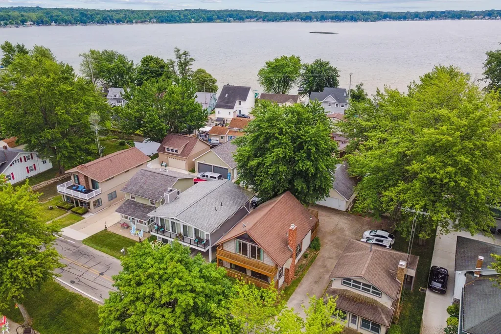 2973 Round Lake Highway Rollin Township MI 49253