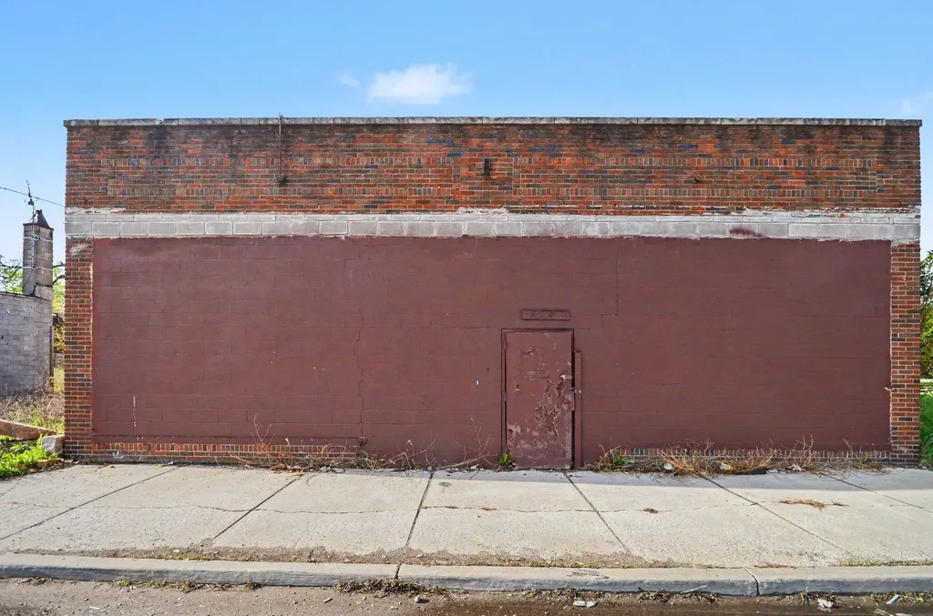 10539 W Chicago Detroit City MI 48204