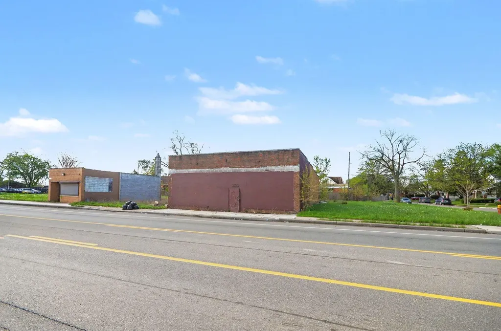 10539 W Chicago Detroit City MI 48204