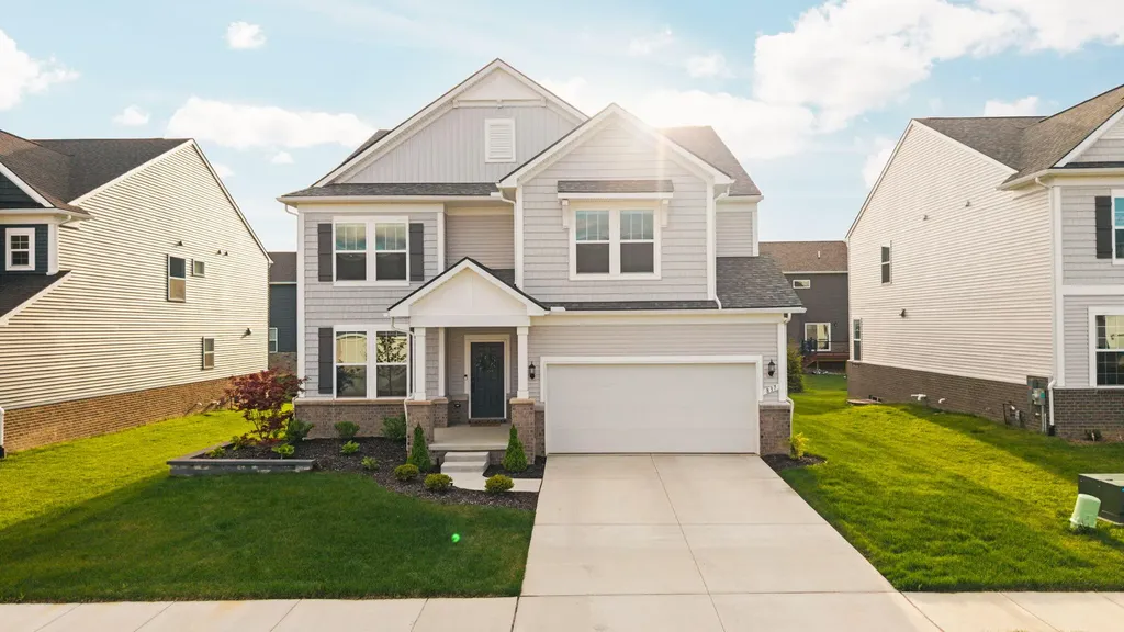837 Kuss Drive Saline City MI 48176