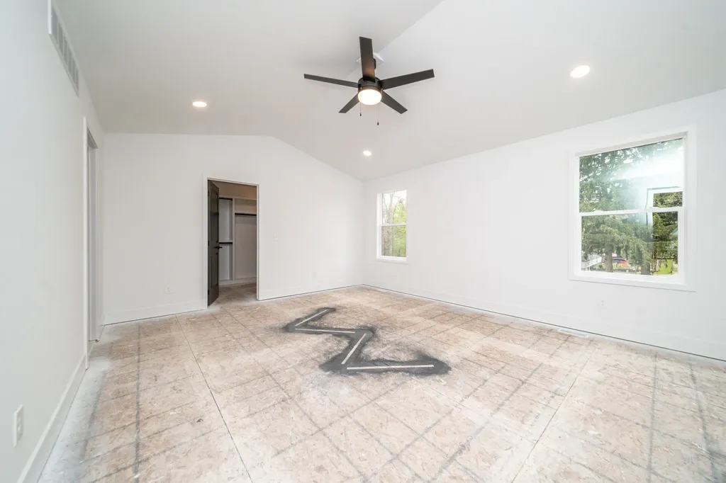 11200 Tremont Lane Plymouth Charter Township MI 48170