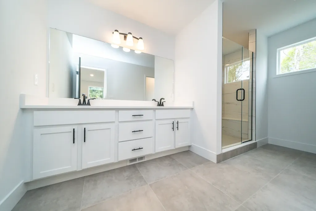 11200 Tremont Lane Plymouth Charter Township MI 48170