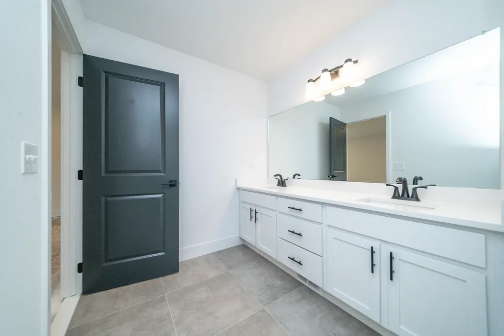 11200 Tremont Lane Plymouth Charter Township MI 48170