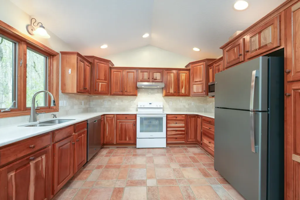 4482 Sutton ( Oak Ridge Dr ) Road Raisin Township MI 49229