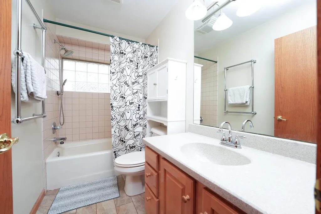 4482 Sutton ( Oak Ridge Dr ) Road Raisin Township MI 49229