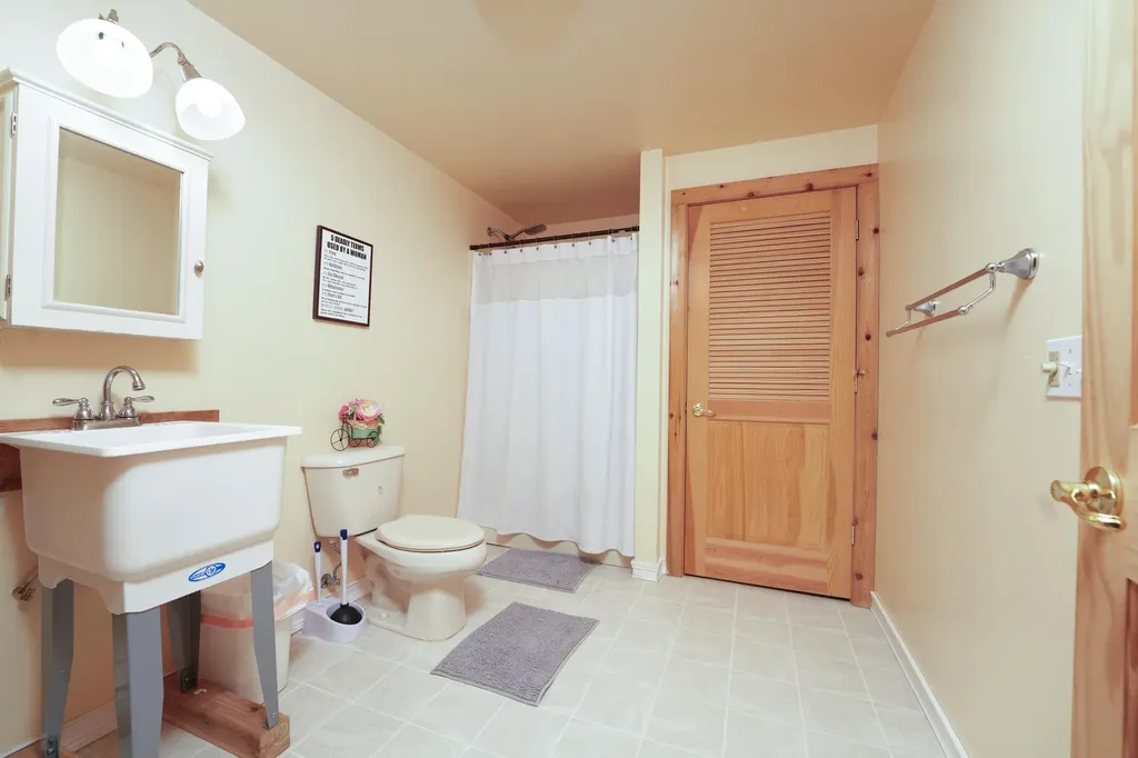 4482 Sutton ( Oak Ridge Dr ) Road Raisin Township MI 49229