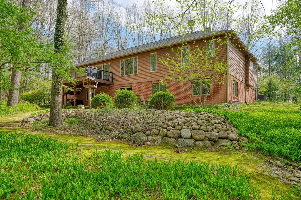 4482 Sutton ( Oak Ridge Dr ) Road Raisin Township MI 49229