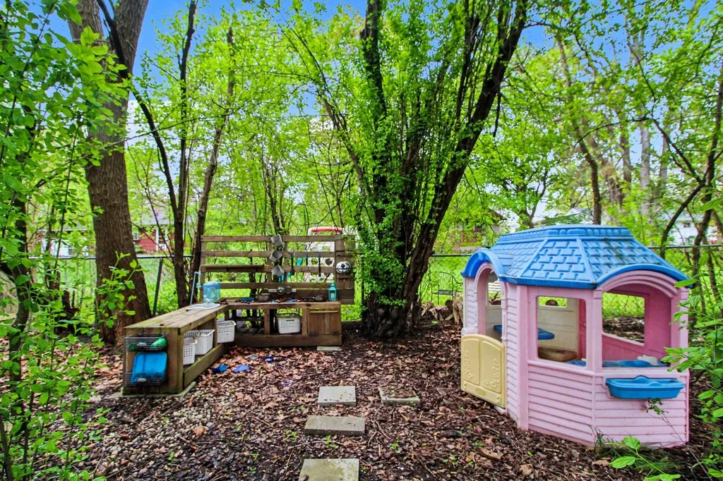 2702 Cranbrook Road Ann Arbor City MI 48104