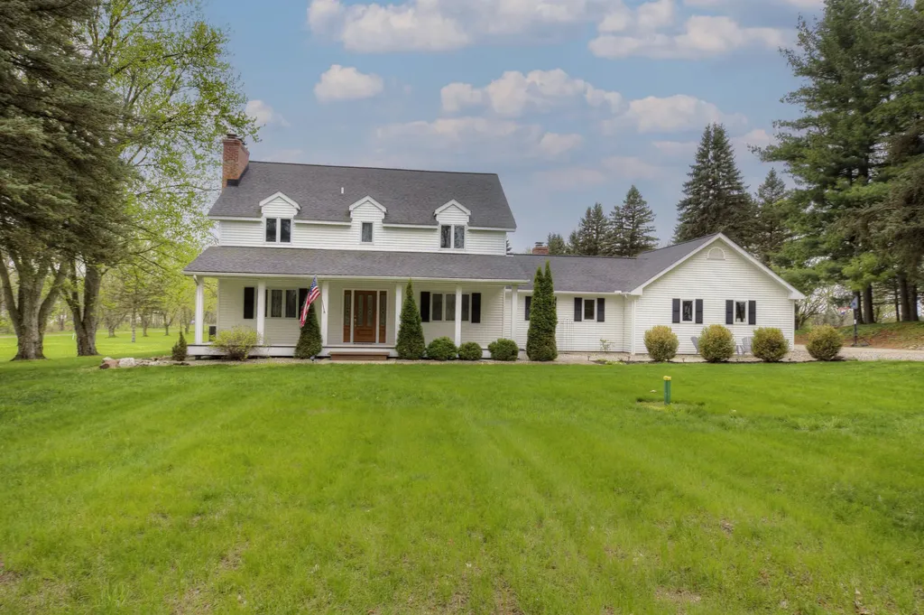 6121 Saline Waterworks Road Lodi Township MI 48176