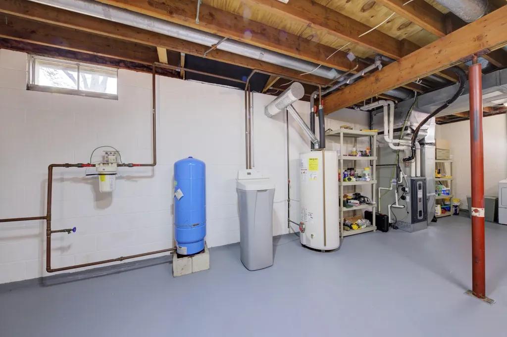 6121 Saline Waterworks Road Lodi Township MI 48176