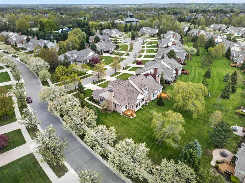 44543 Birchwood Court Northville Township MI 48168