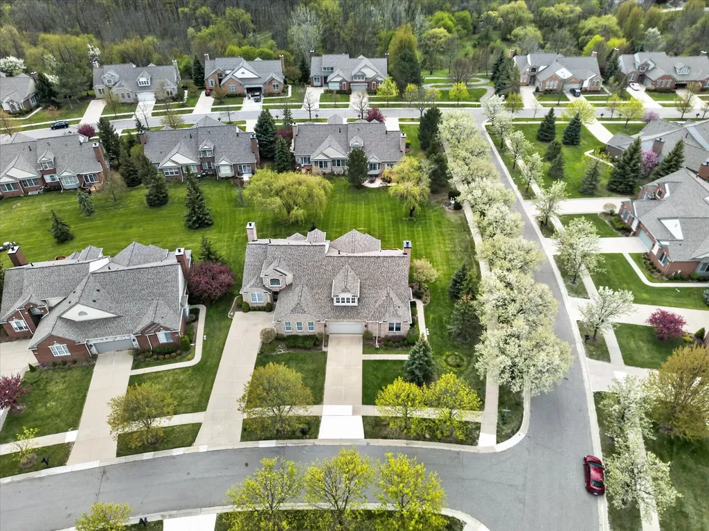 44543 Birchwood Court Northville Township MI 48168