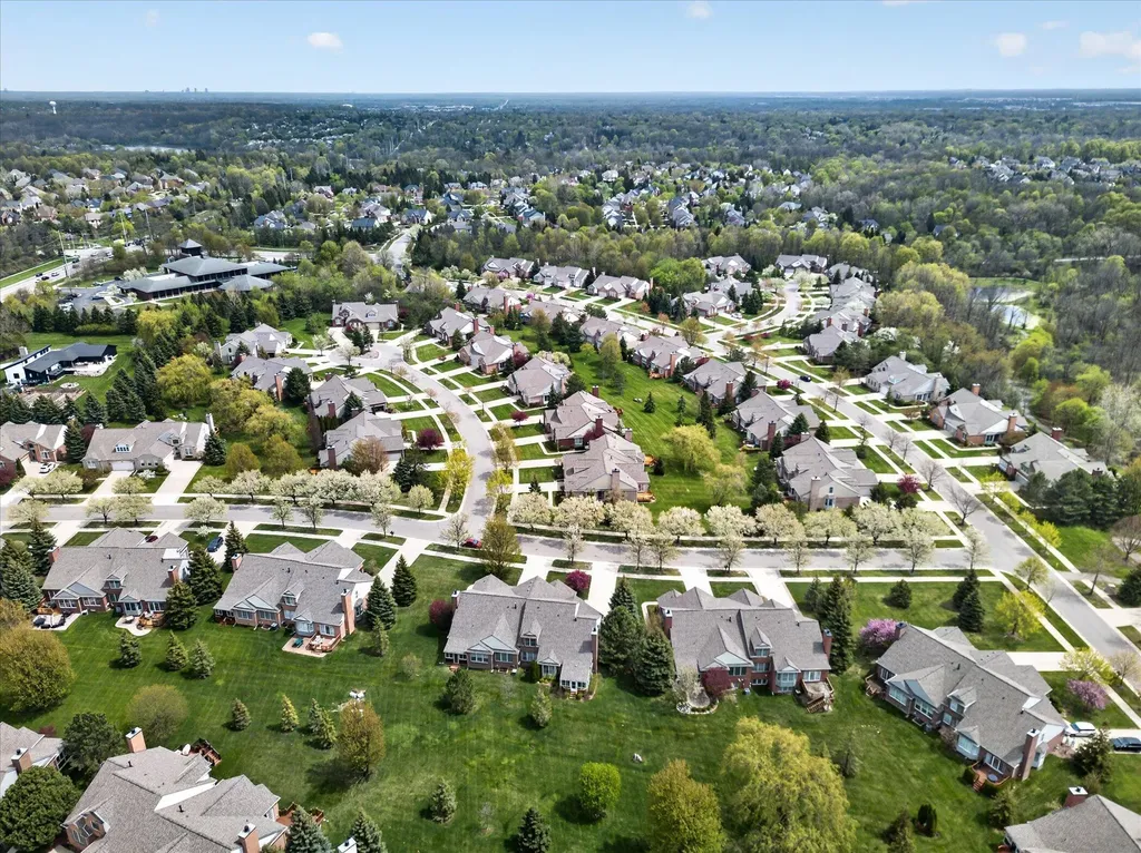 44543 Birchwood Court Northville Township MI 48168
