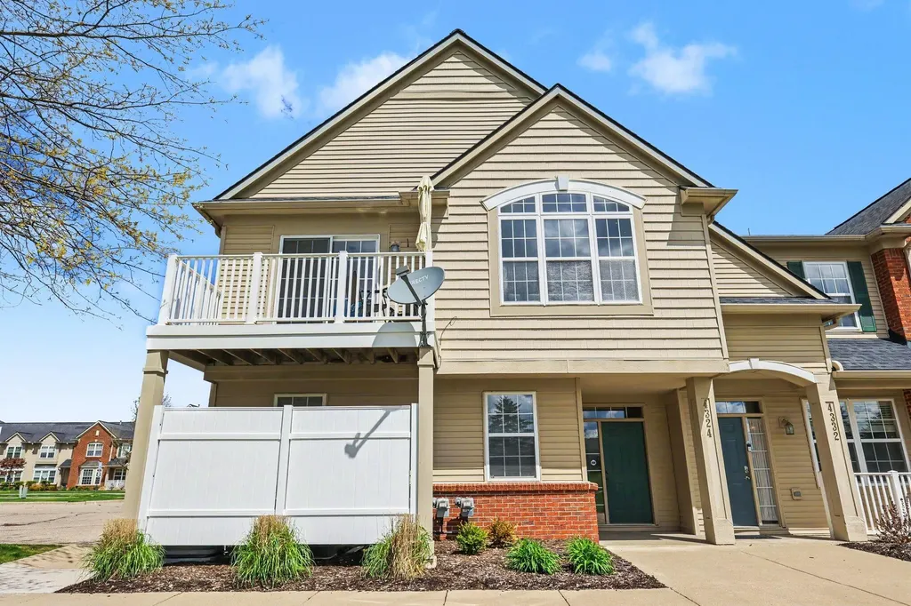 4324 Hampton Ridge Boulevard Genoa Township MI 48843