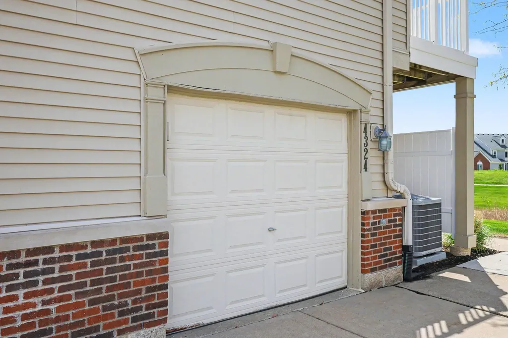 4324 Hampton Ridge Boulevard Genoa Township MI 48843
