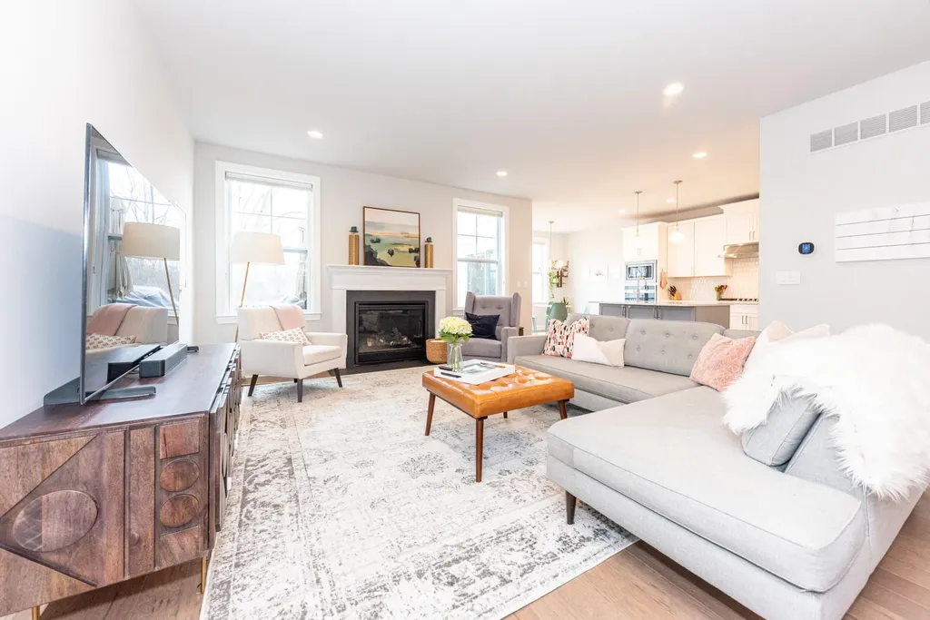 3370 Roseford Boulevard Ann Arbor City MI 48105