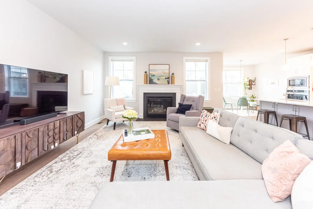 3370 Roseford Boulevard Ann Arbor City MI 48105