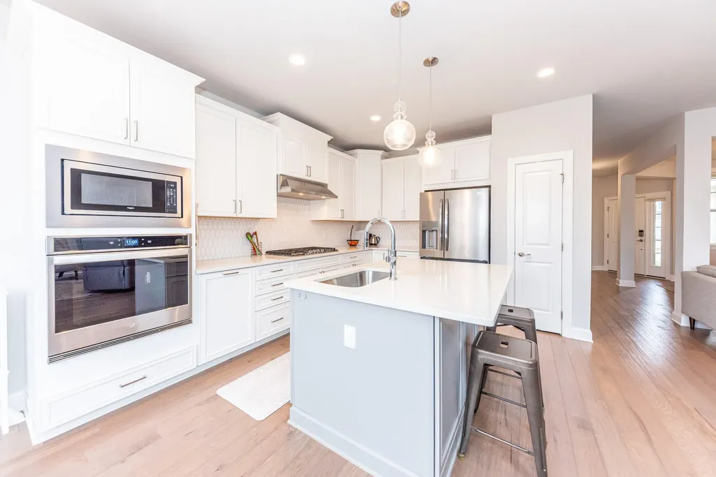 3370 Roseford Boulevard Ann Arbor City MI 48105