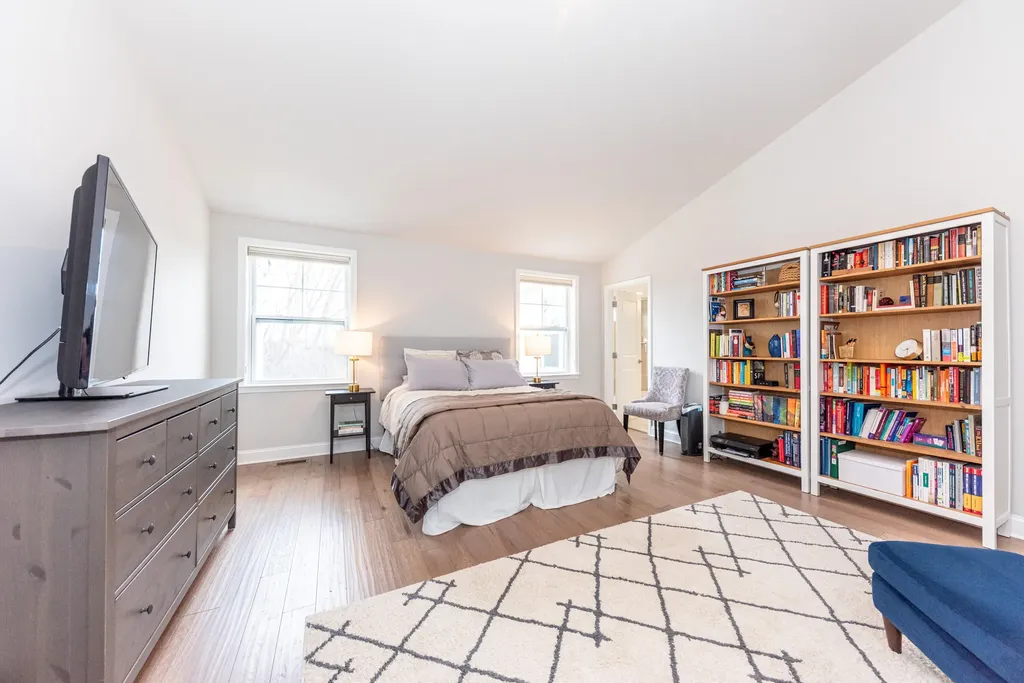 3370 Roseford Boulevard Ann Arbor City MI 48105