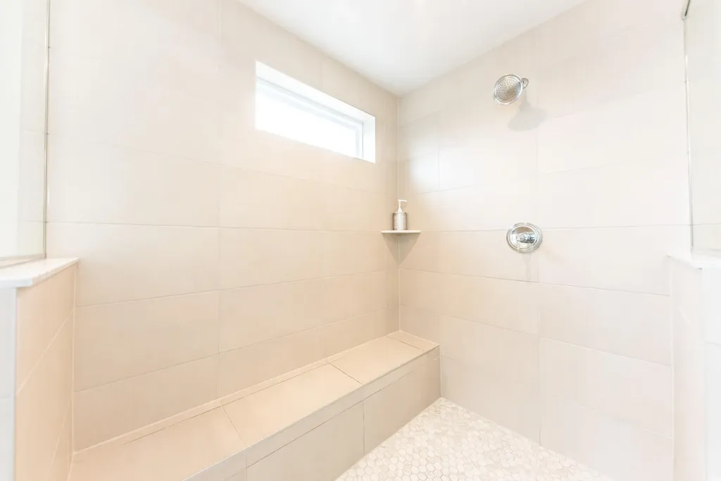 3370 Roseford Boulevard Ann Arbor City MI 48105