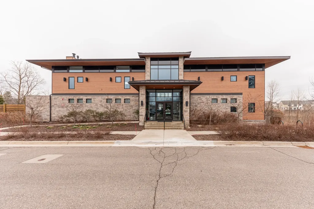 3370 Roseford Boulevard Ann Arbor City MI 48105