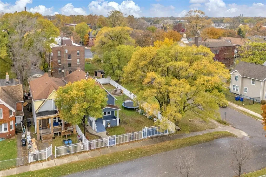 1475 25th Street Detroit City MI 48216