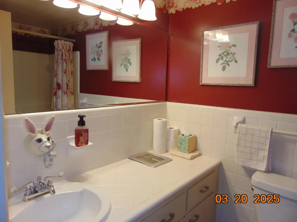 2915 W 13 Mile Road Royal Oak City MI 48073