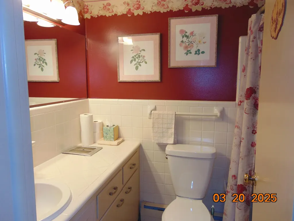 2915 W 13 Mile Road Royal Oak City MI 48073