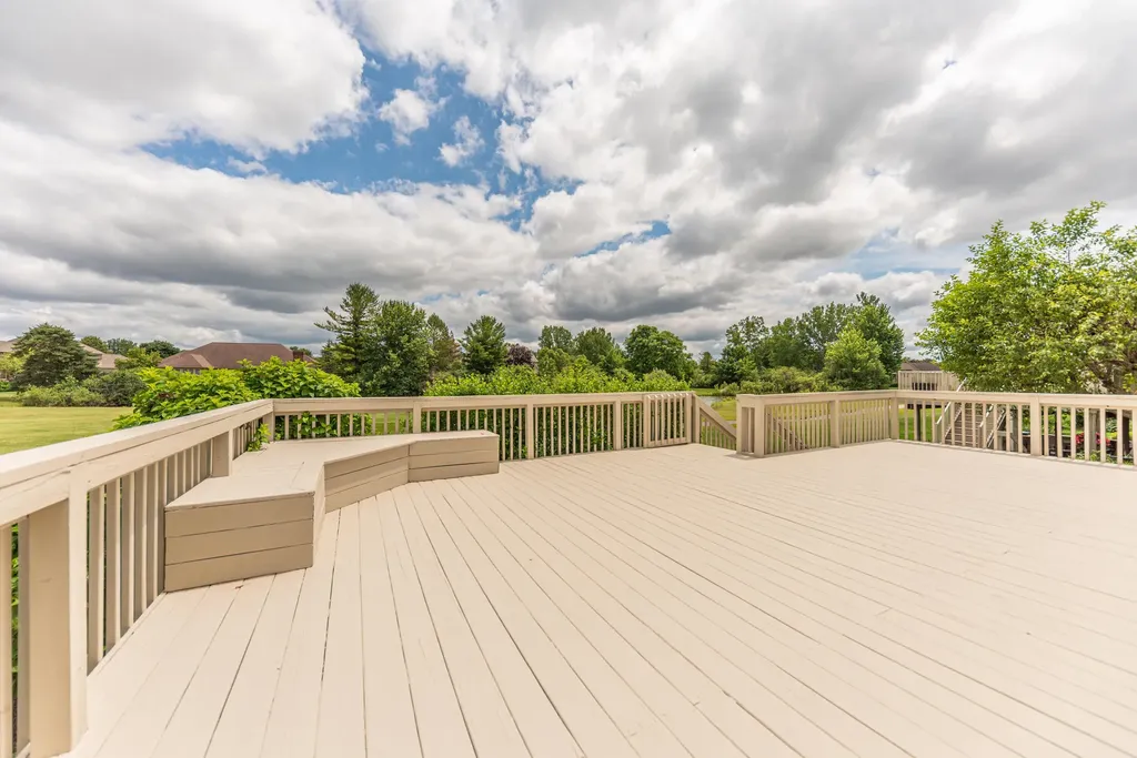 1989 Stonebridge Drive N Pittsfield Charter Township MI 48108