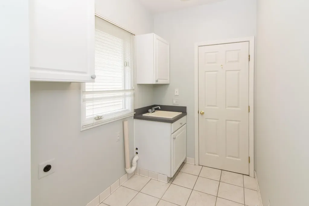 1989 Stonebridge Drive N Pittsfield Charter Township MI 48108