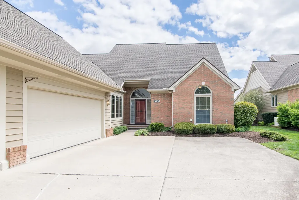 1989 Stonebridge Drive N Pittsfield Charter Township MI 48108