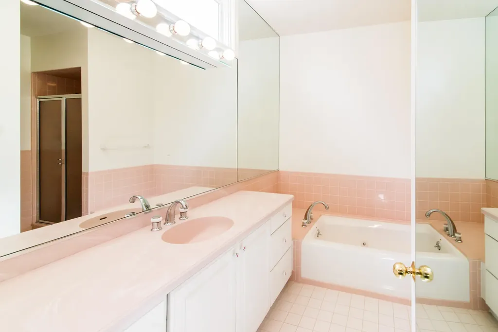 1989 Stonebridge Drive N Pittsfield Charter Township MI 48108