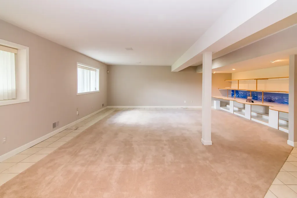 1989 Stonebridge Drive N Pittsfield Charter Township MI 48108