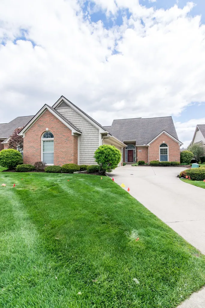1989 Stonebridge Drive N Pittsfield Charter Township MI 48108