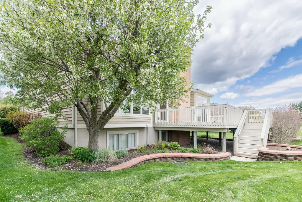 1989 Stonebridge Drive N Pittsfield Charter Township MI 48108